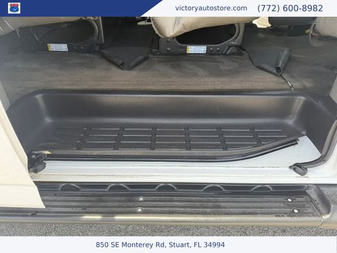 Used 2018 Chevrolet Express 3500 LT w/ LT Preferred Equipment Group RWD image 37
