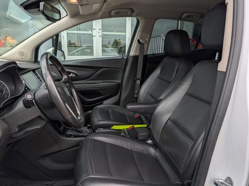 Used 2019 Buick Encore Essence w/ Safety Package II AWD/4WD image 8