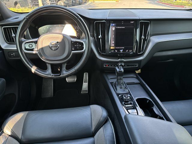 Used 2021 Volvo XC60 T5 R-Design w/ Advanced Package AWD/4WD image 28