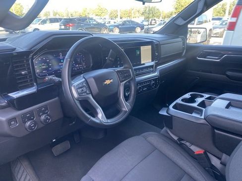 Used 2023 Chevrolet Silverado 1500 LT image 12