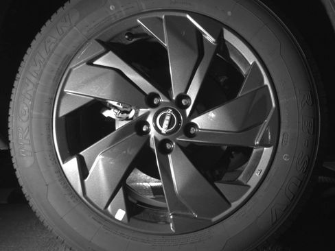 Used 2026 Nissan Rogue SV AWD/4WD image 15