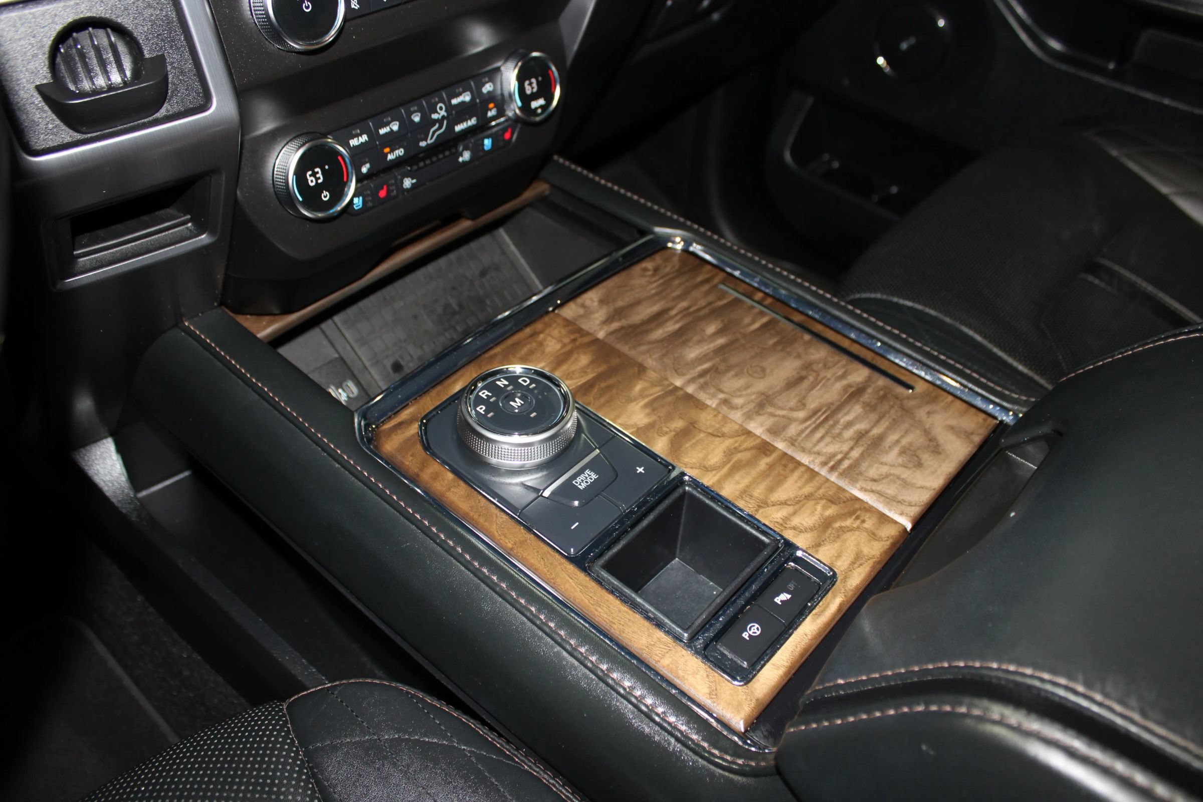Used 2020 Ford Expedition Platinum RWD image 21