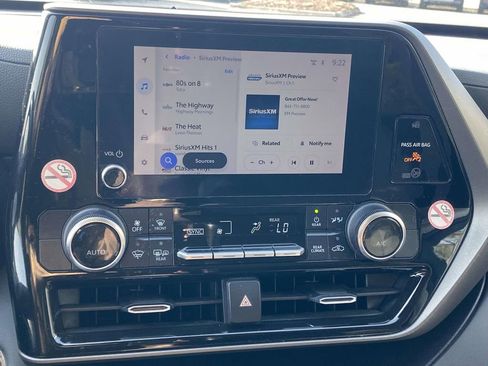 Used 2023 Toyota Highlander LE image 26