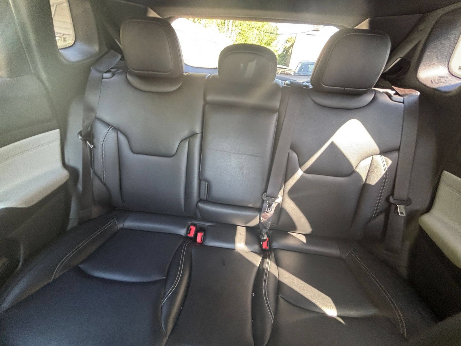 Used 2025 Jeep Compass Limited AWD/4WD image 34