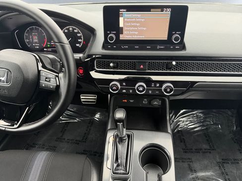 Used 2023 Honda Civic Sport image 14