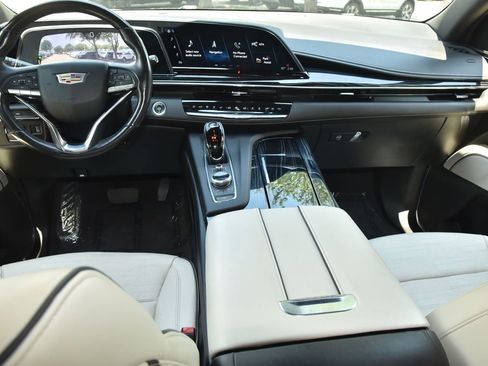 Used 2023 Cadillac Escalade Sport AWD/4WD image 17