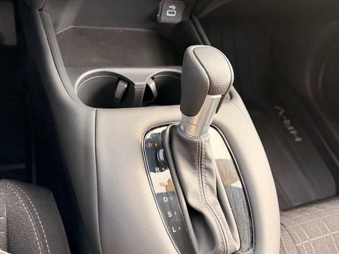 Used 2025 Honda HR-V LX image 19