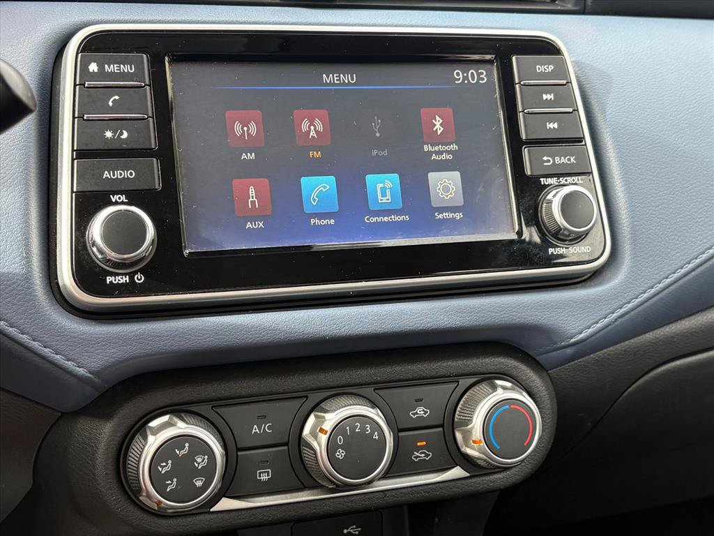 Used 2023 Nissan Versa SV FWD image 11