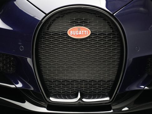 Used 2020 Bugatti Chiron image 26