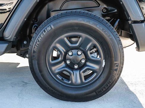 Used 2022 Jeep Wrangler Unlimited Sport image 10