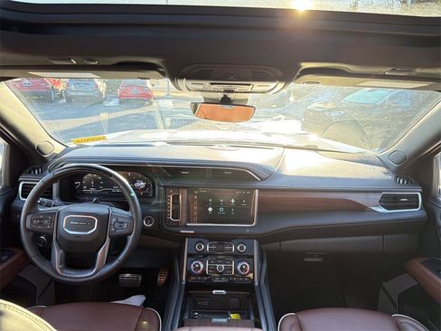Used 2024 GMC Yukon XL Denali Ultimate image 24