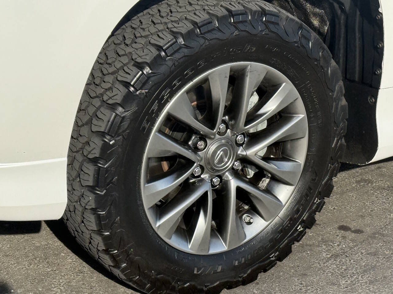 Used 2017 Lexus GX 460 Luxury AWD/4WD image 6