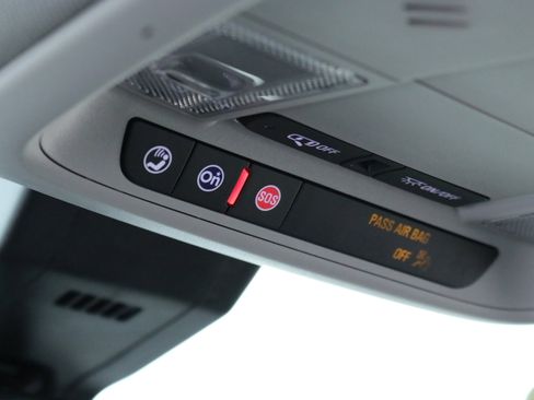 Used 2024 Chevrolet Equinox LS image 21