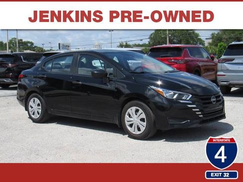 Used 2023 Nissan Versa S w/ Trunk Package FWD image 1