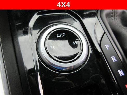 Used 2023 Chevrolet Colorado LT w/ LT Convenience Package AWD/4WD image 29