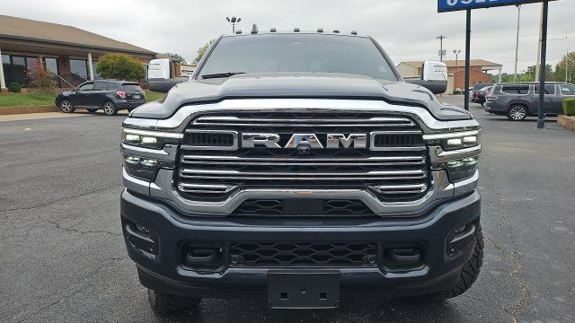 Used 2026 RAM 3500 Laramie AWD/4WD image 21