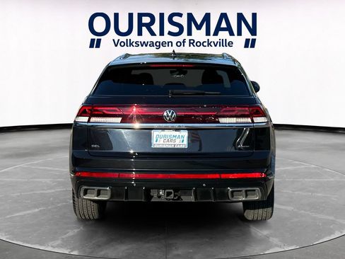 Used 2024 Volkswagen Atlas Cross Sport SEL Premium R-Line AWD/4WD image 5