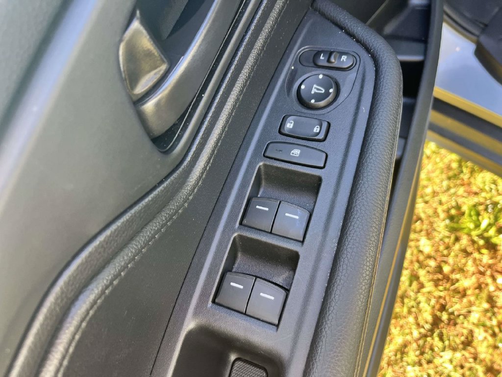 Used 2025 Honda Odyssey EX-L image 18