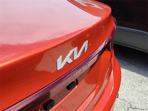 Used 2023 Kia Forte LXS w/ LXS Technology Package image 5