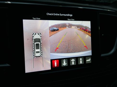 New 2026 Chrysler Pacifica Select w/ S Appearance Package image 23