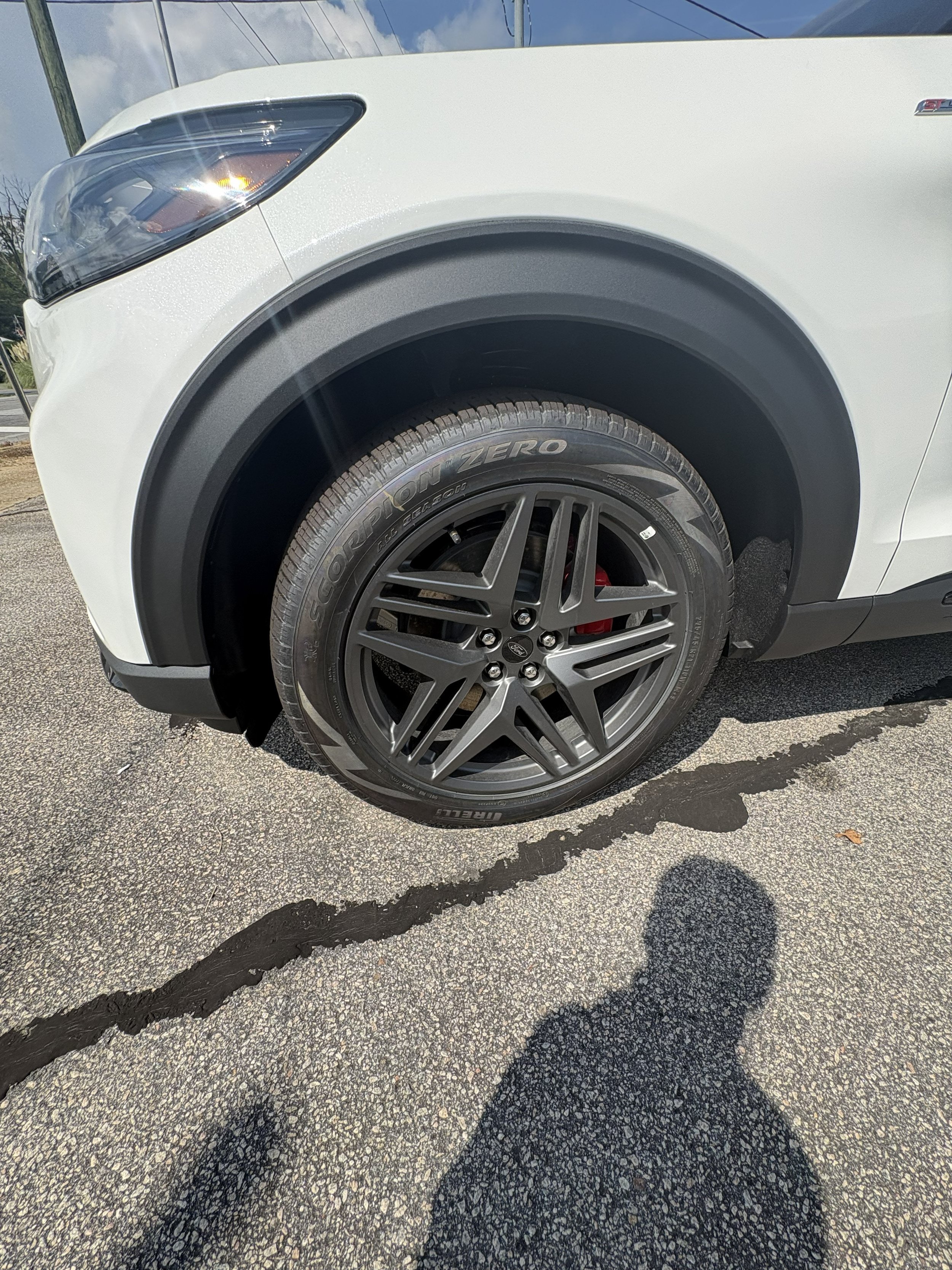 New 2026 Ford Explorer ST-Line w/ ST-Line Street Pack RWD image 7