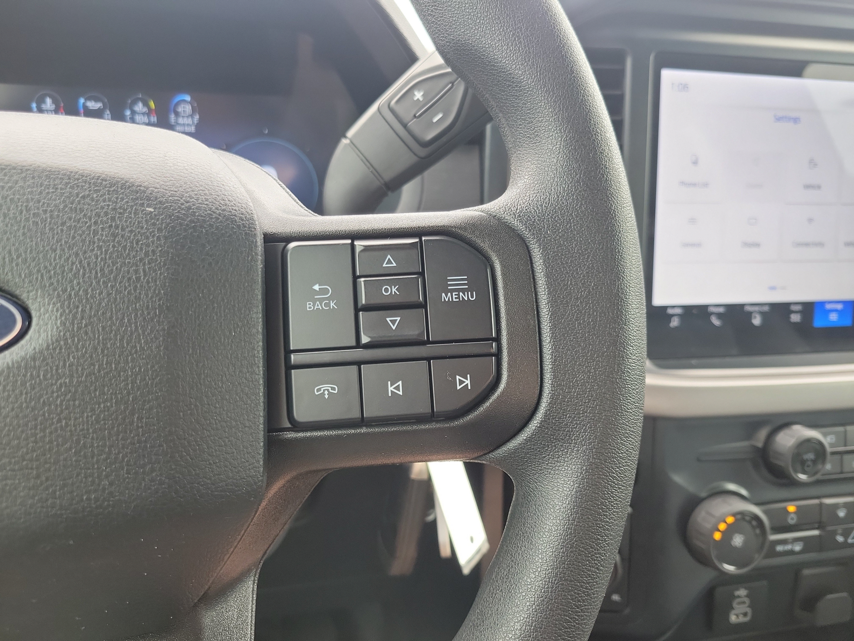 Used 2025 Ford F150 XL w/ Equipment Group 103A High AWD/4WD image 22