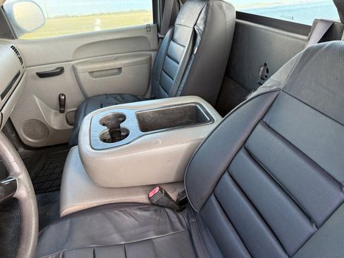 Used 2012 Chevrolet Silverado 1500 W/T image 13