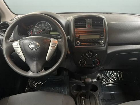 Used 2018 Nissan Versa S Plus FWD image 11