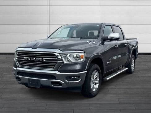 Used 2019 RAM 1500 Laramie w/ Off Road Group AWD/4WD image 10