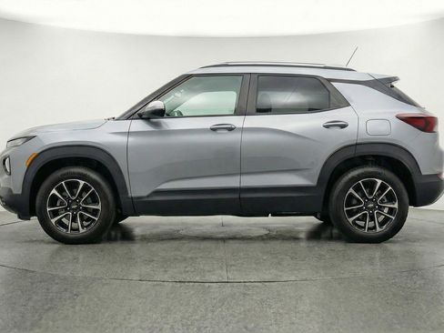 Used 2025 Chevrolet TrailBlazer LT FWD image 5