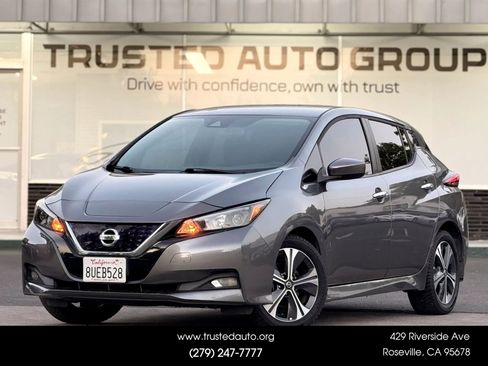 Used 2021 Nissan Leaf SV FWD image 1
