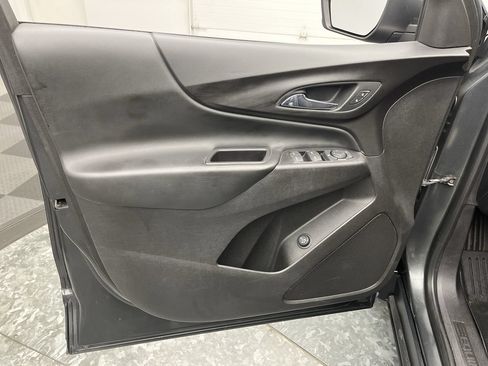 Used 2018 Chevrolet Equinox LT AWD/4WD image 6