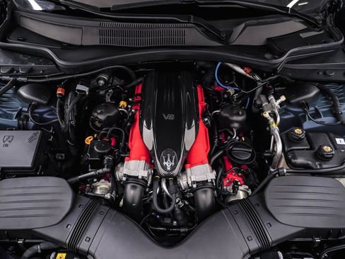 Used 2024 Maserati Ghibli Trofeo image 29