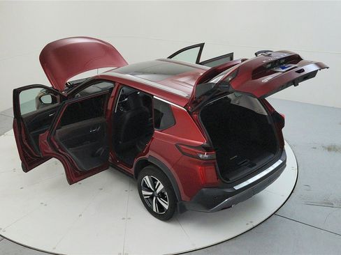 Used 2023 Nissan Rogue SL image 20