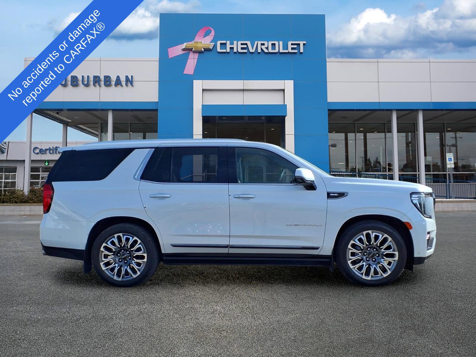Used 2024 GMC Yukon Denali Ultimate AWD/4WD image 4