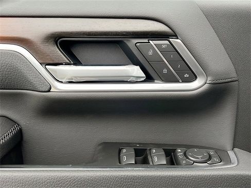 New 2026 GMC Sierra 2500 Denali w/ Denali Reserve Package image 13