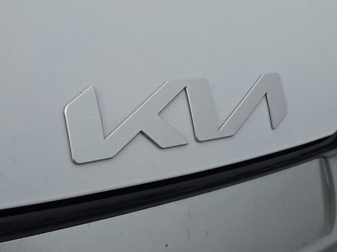 Certified 2023 Kia Sportage EX image 4