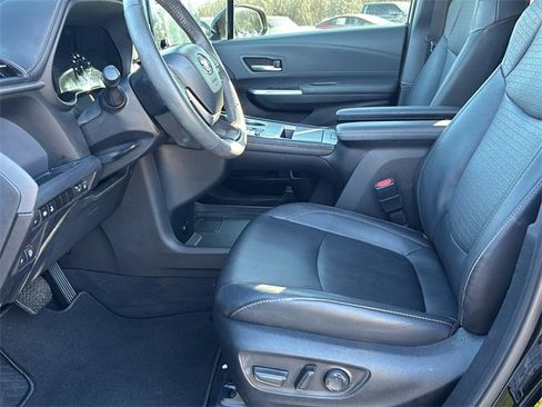 Used 2024 Toyota Sienna XLE Woodland Edition image 19