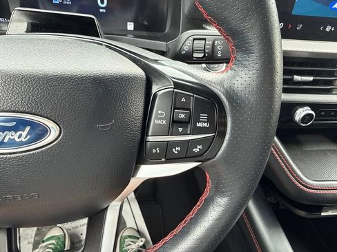 Used 2025 Ford Explorer ST-Line AWD/4WD image 39