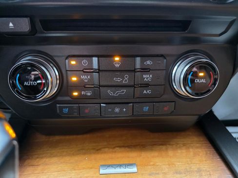 Used 2016 Ford F150 Limited w/ Trailer Tow Package image 21