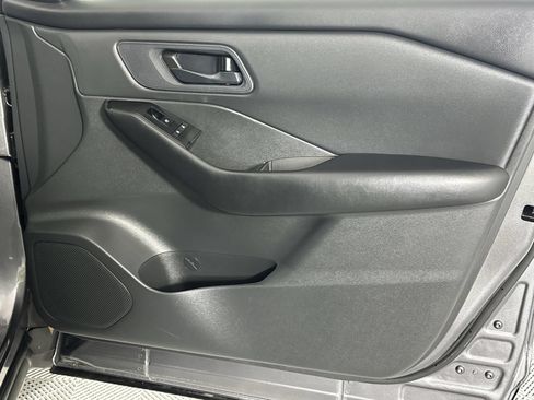 Certified 2026 Nissan Rogue S FWD image 31