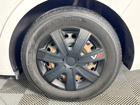 Used 2019 Hyundai Elantra SE FWD image 34