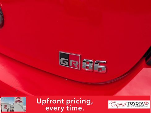 Used 2023 Toyota GR86 Premium w/ ALL Weather Mat Package (TMS) RWD image 26