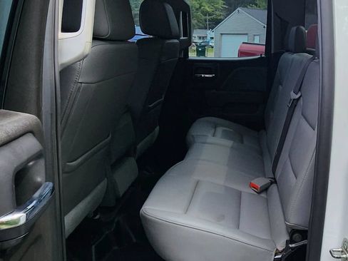 Used 2019 Chevrolet Silverado 2500 W/T AWD/4WD image 31