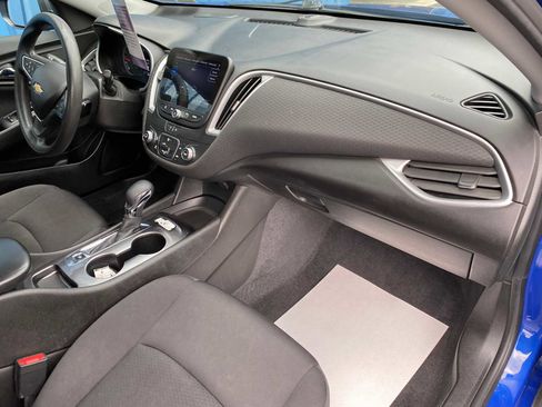 Used 2023 Chevrolet Malibu LS image 24