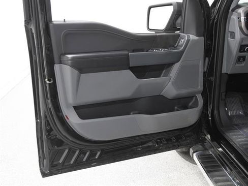 Used 2024 Ford F150 XLT w/ Mobile Office Package image 5