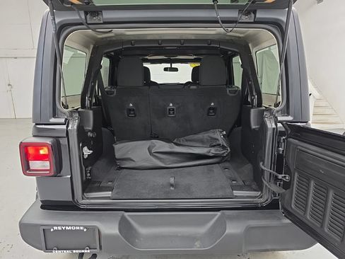 Used 2022 Jeep Wrangler Unlimited Sport AWD/4WD image 45
