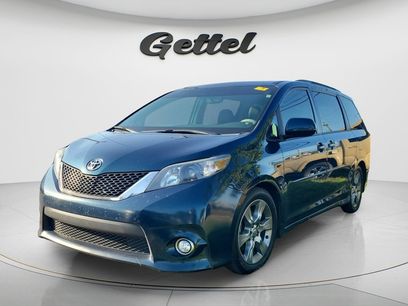 Used 2012 Toyota Sienna SE