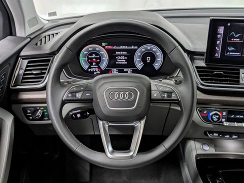 Used 2024 Audi Q5 e Premium Plus image 34