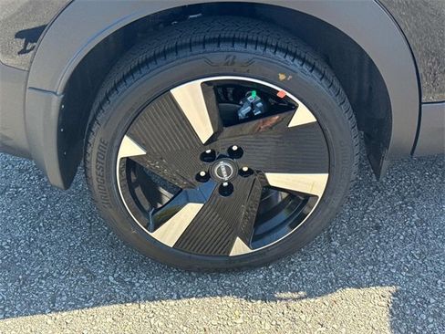 New 2026 Nissan Kicks SR w/ Cold Weather Package image 11